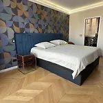 Luxury Apartment - 3 Bedrooms / Arc De Triomphe